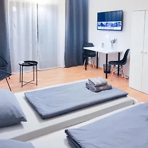 Apartment Alfa Mitte 2 City-lage Berliner Platz Balkon Netflix Kueche Wm L 2br 5 Beds 6 People L Fully Equipped Kitchen & Bathroom